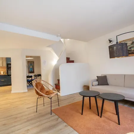 Le Triplex - 8 Pers - Hypercentre - Wifi Apartment L'Isle-sur-la-Sorgue