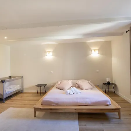 Le Triplex - 8 Pers - Hypercentre - Wifi L'Isle-sur-la-Sorgue